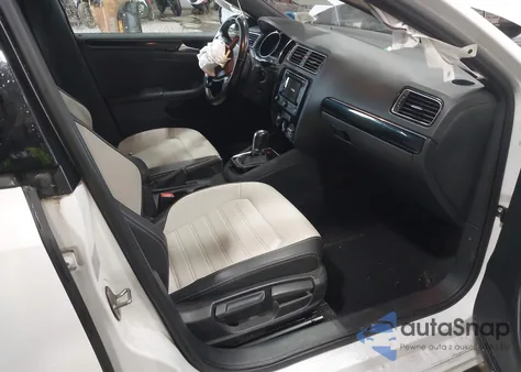 2015 Volkswagen Jetta 1.8T Sport from USA, damaged, VIN 3VWD17AJ2FM427343